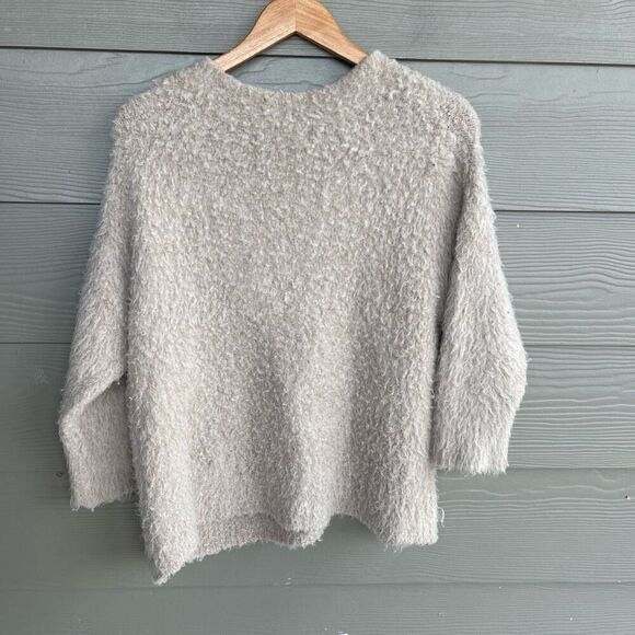 Anthropologie v neck plush pullover sweater - Picture 7 of 8